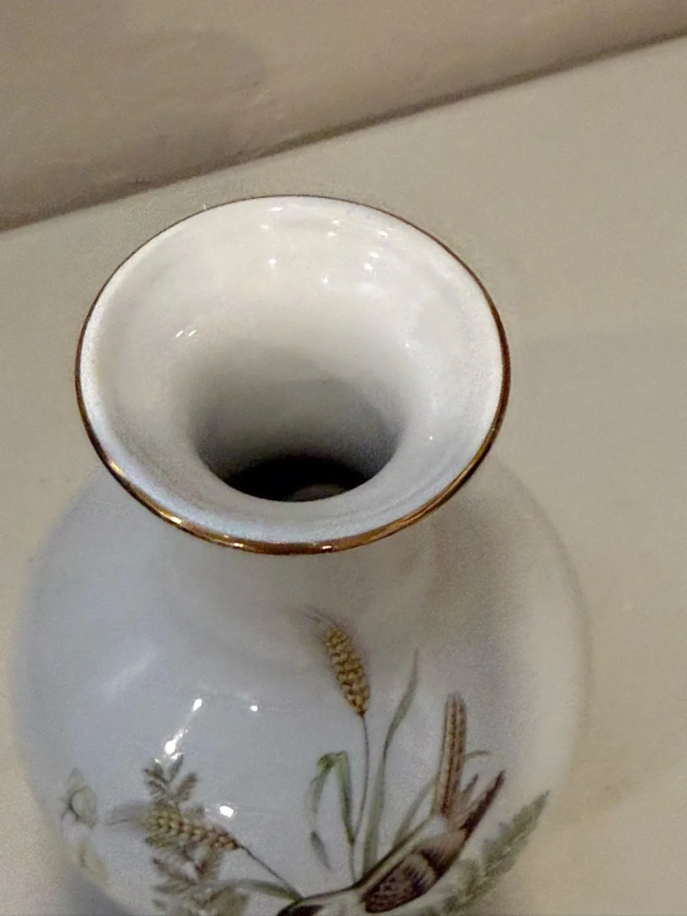 Vintage White Vase Made In Japan‎ ~7” Birds Floral Motif Gold Rim Accent Estate